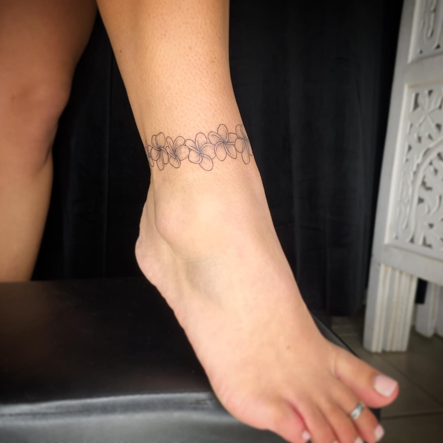 ankle bracelet tattoo ideas 0034