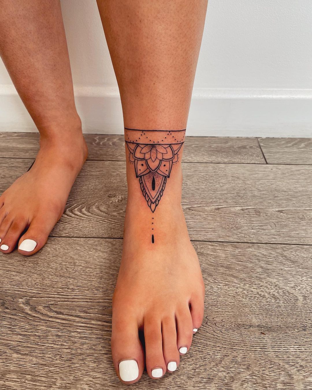 ankle chain tattoo ideas 0034