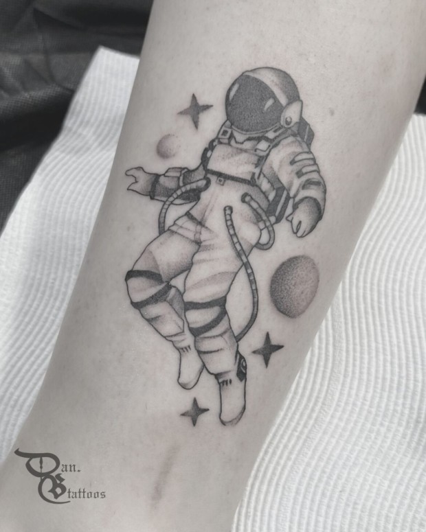 Astronaut tattoo ideas 0022