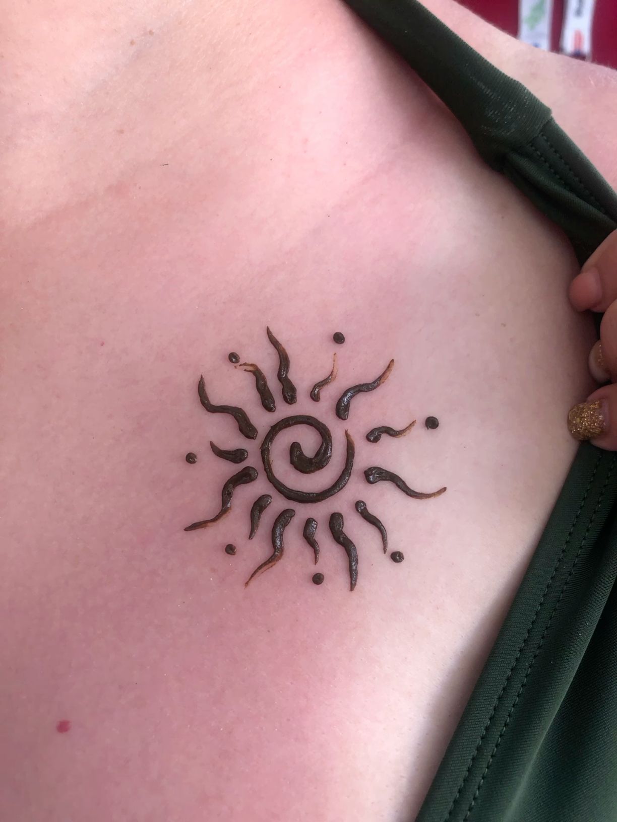 beautiful simple henna tattoo ideas with floral patterns