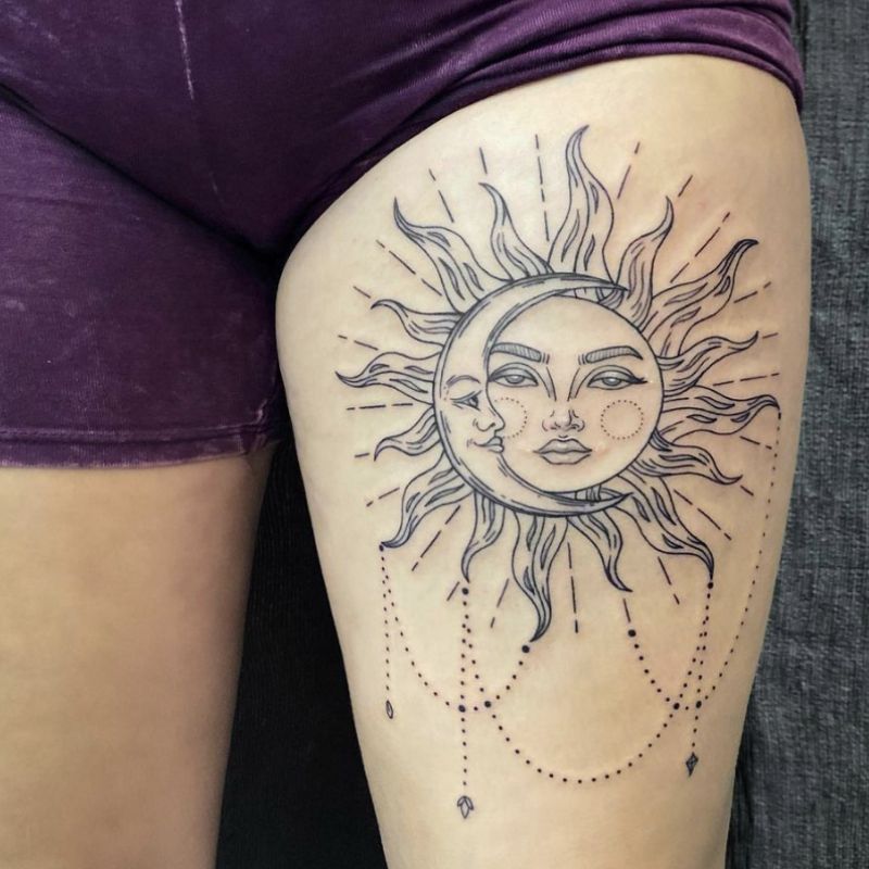 bold thigh tattoo ideas for women