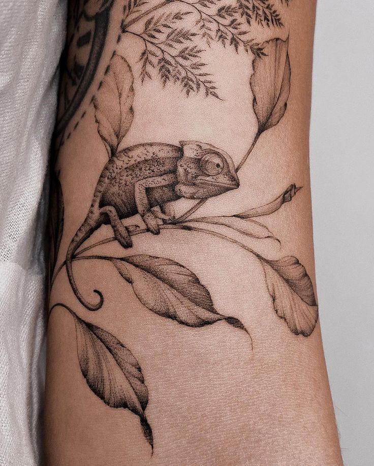 Chameleon Tattoo Ideas 0047