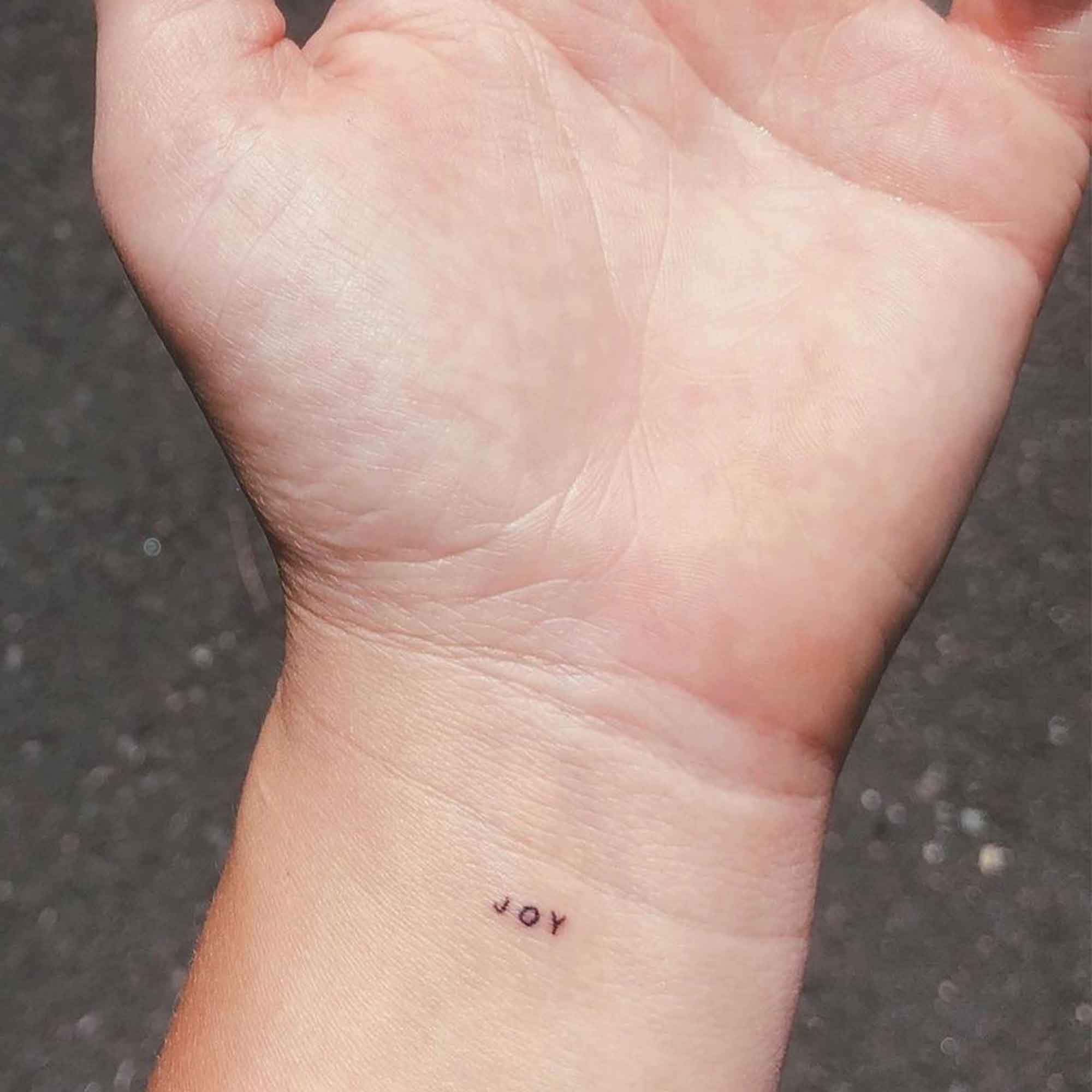 creative small wrist tattoo concepts