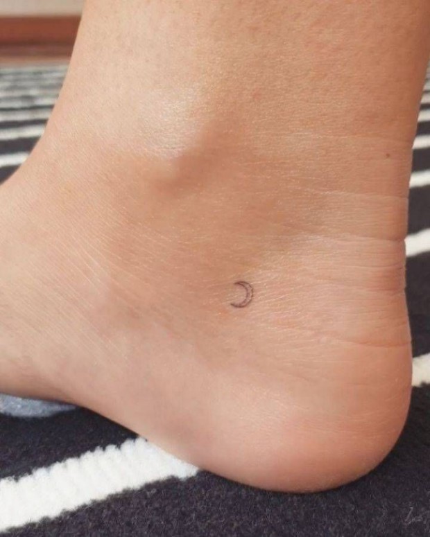 crescent moon tattoo ideas 0028