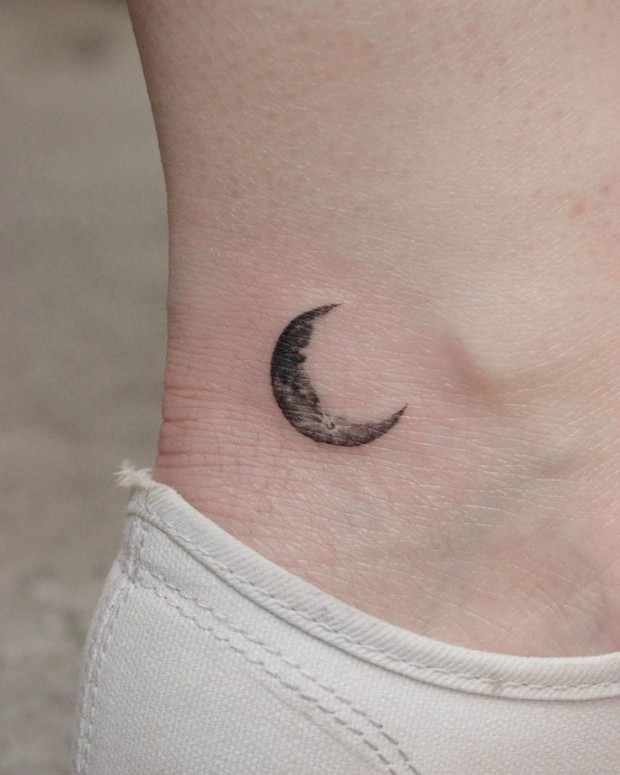 crescent moon tattoo ideas 0040