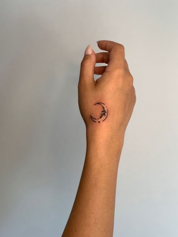 crescent moon tattoo ideas 0045