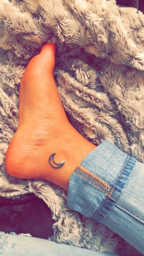 crescent moon tattoo ideas 0076