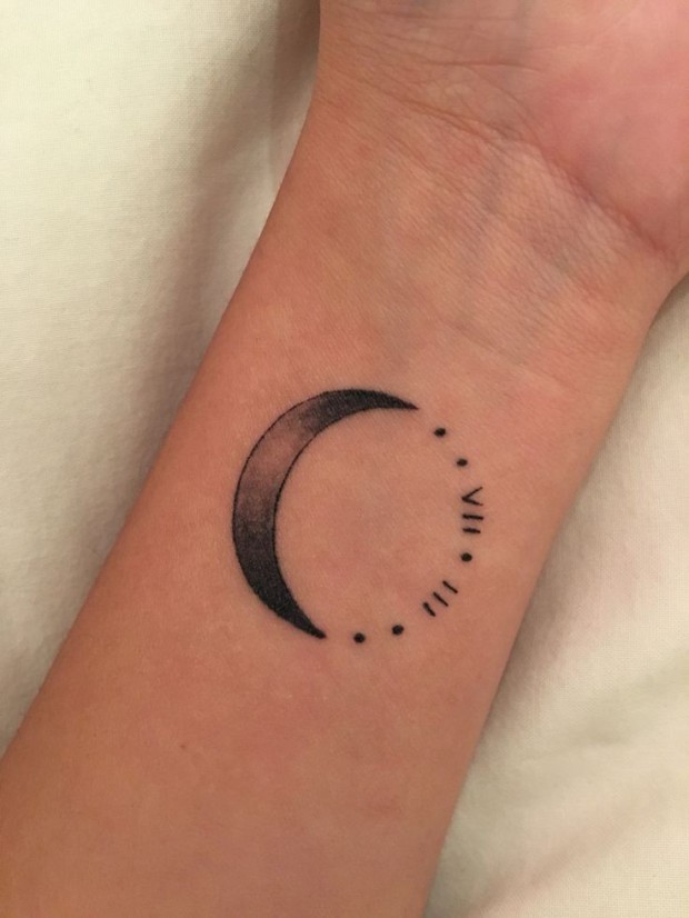 crescent moon tattoo ideas 0077