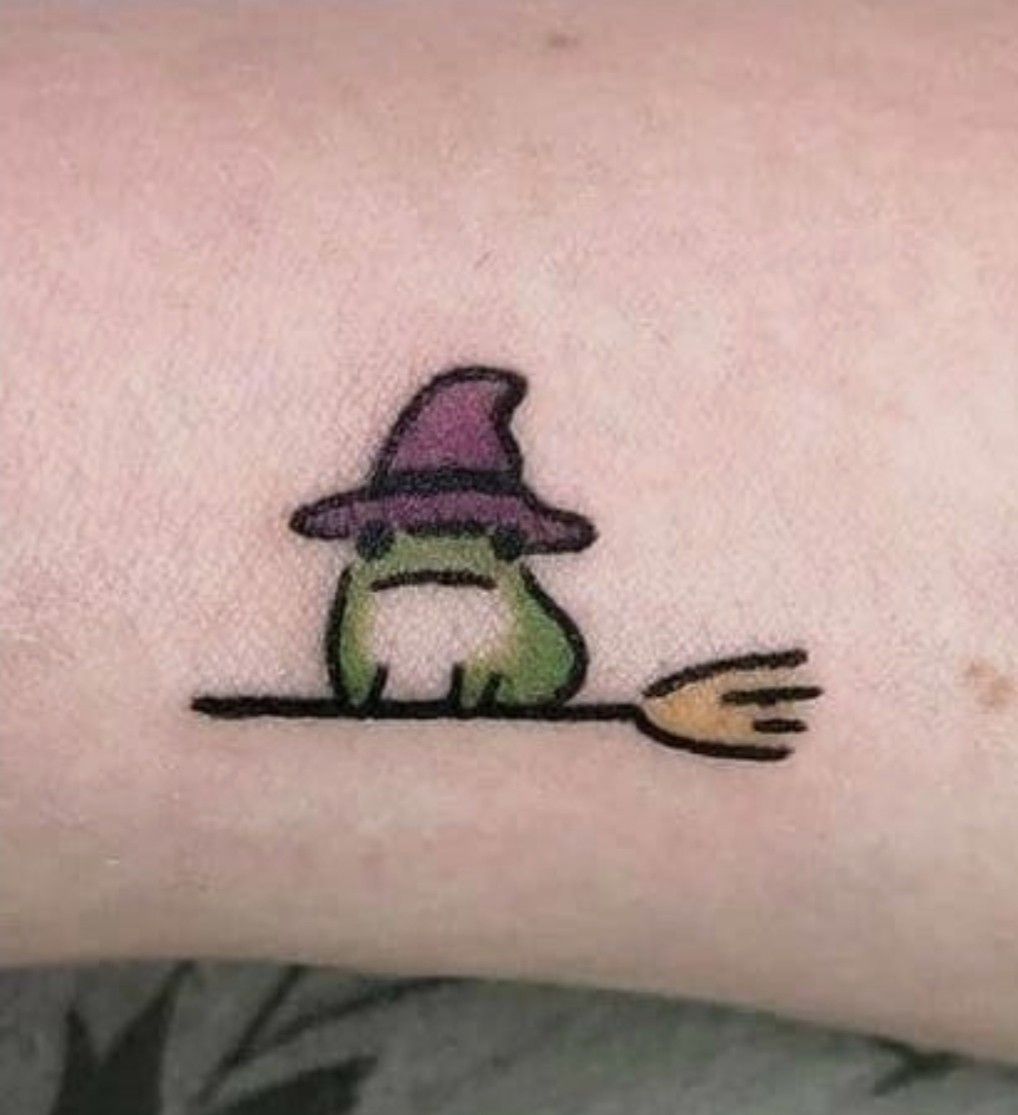 cute small frog tattoo designs