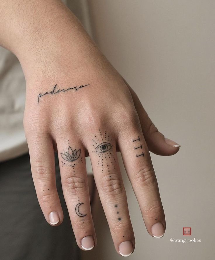 fashionable hand tattoo ideas