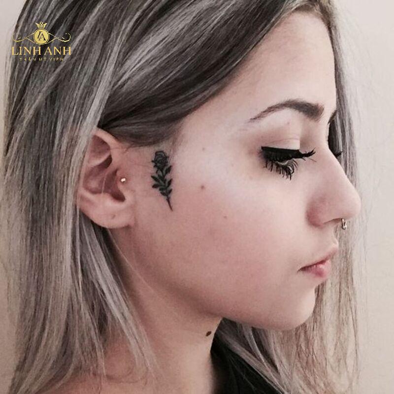 female small side face tattoo 0020