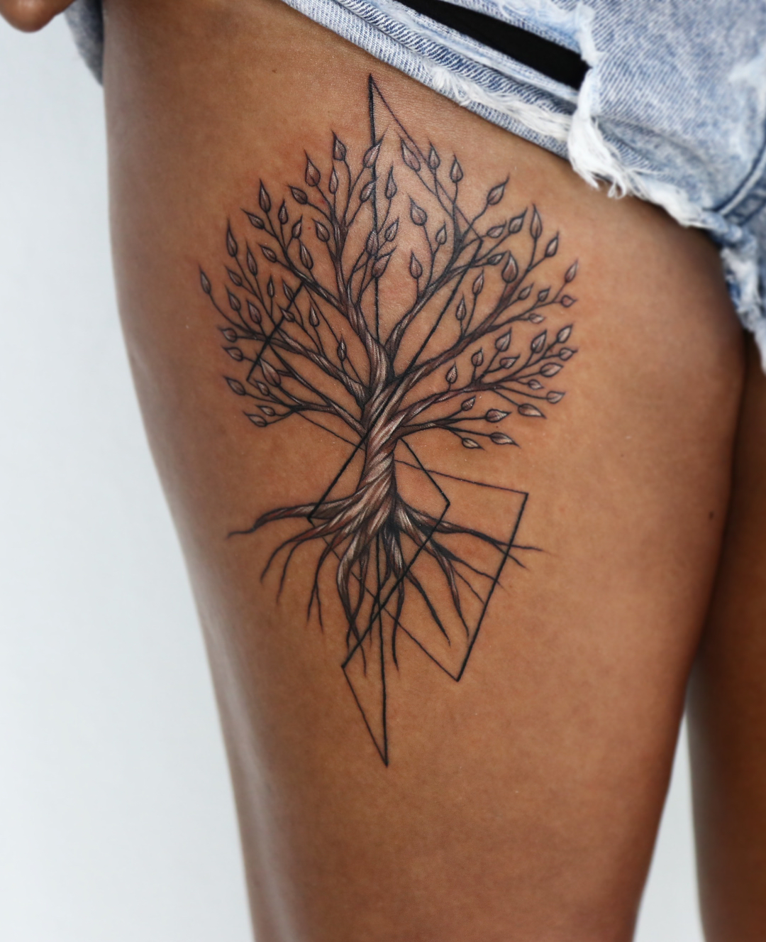 feminine leg tattoo ideas 0082