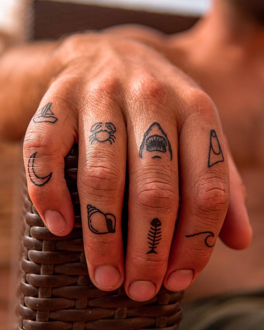 finger tattoo ideas 0016