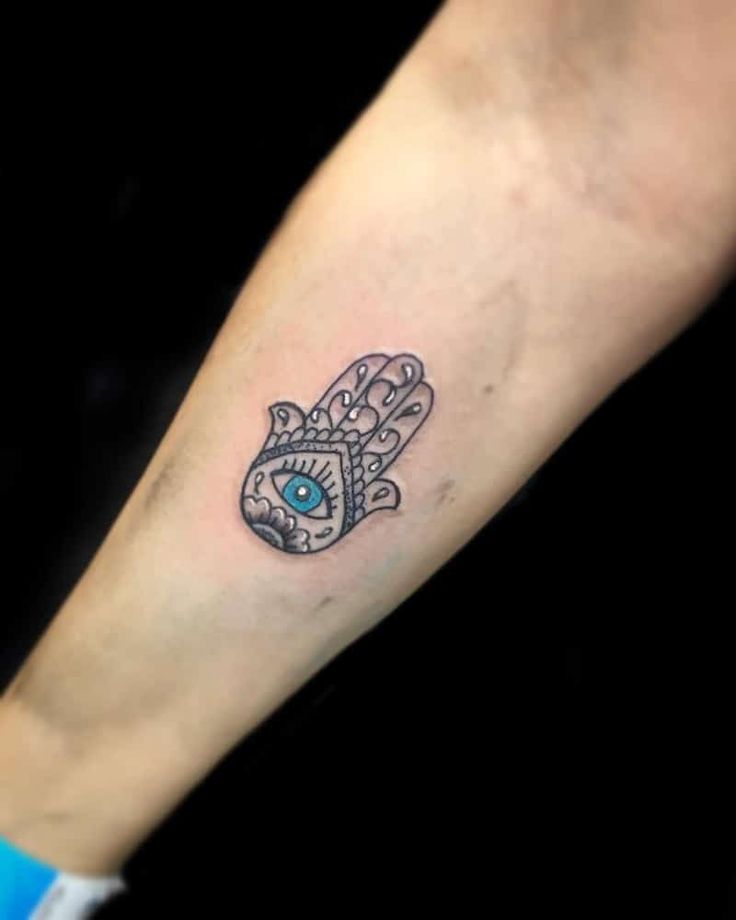 Hamsa tattoo ideas for women