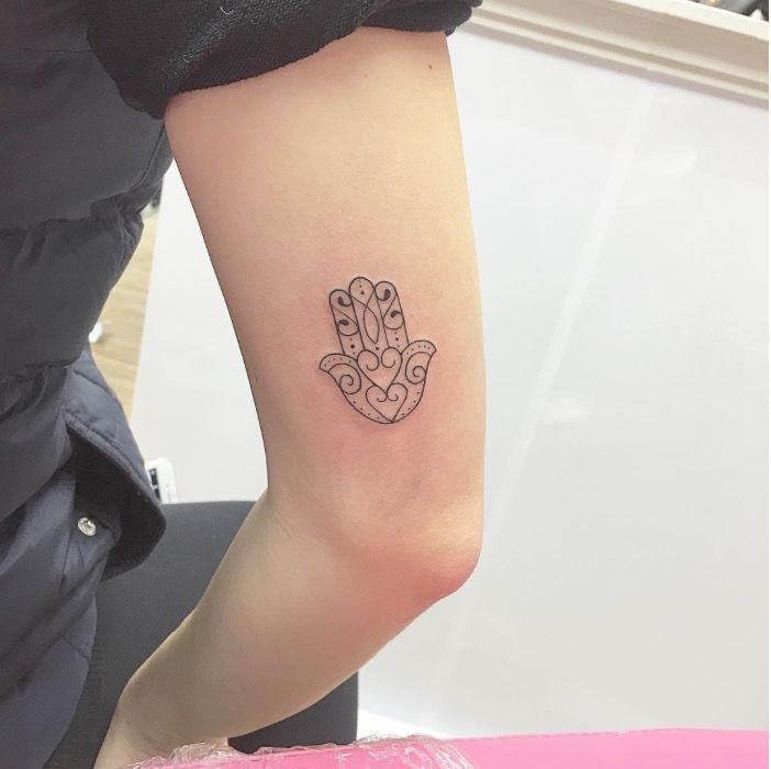 Hamsa tattoo ideas 0047