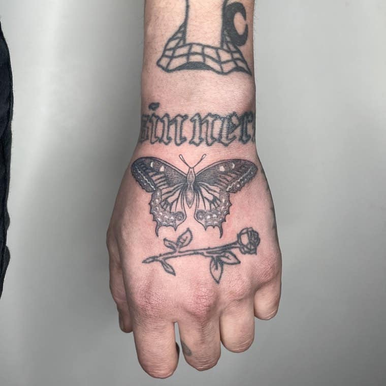 hand tattoo ideas for men 0059