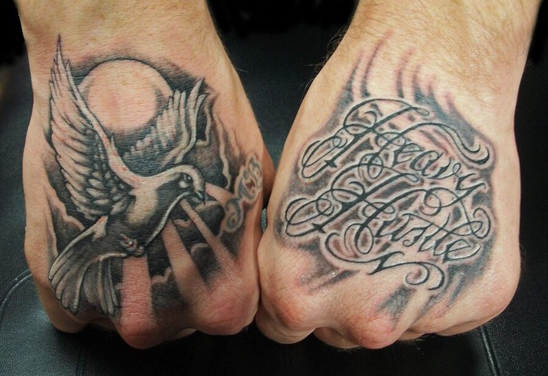 hand tattoo ideas 0095