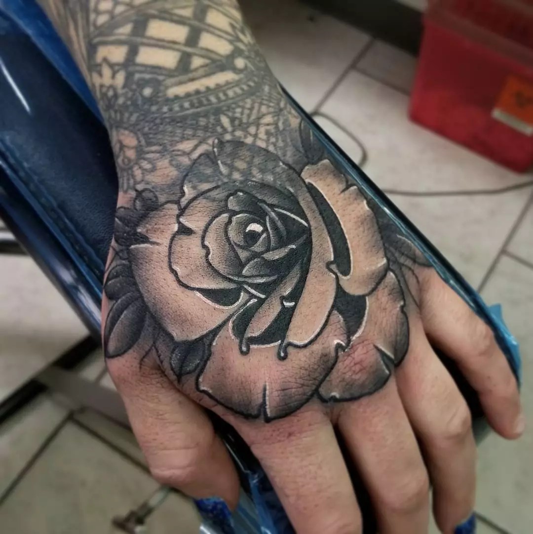 hand tattoo ideas 0097