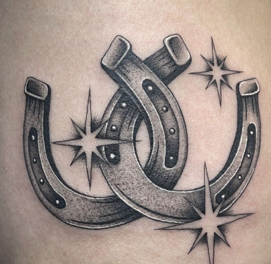 horseshoe tattoo ideas 0029