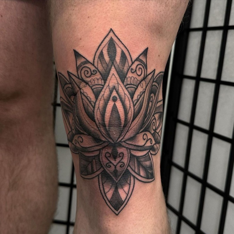 knee tattoo ideas 0097