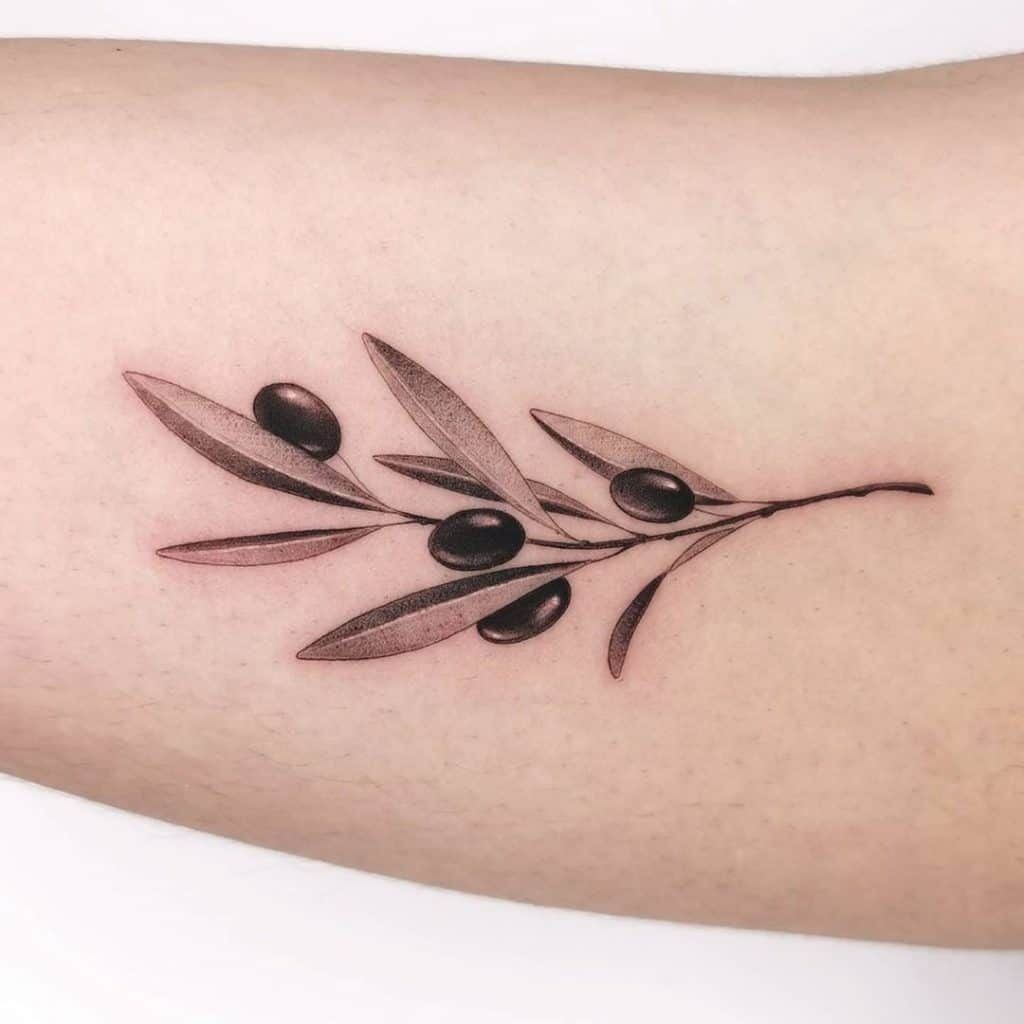 leaf tattoo ideas 0031