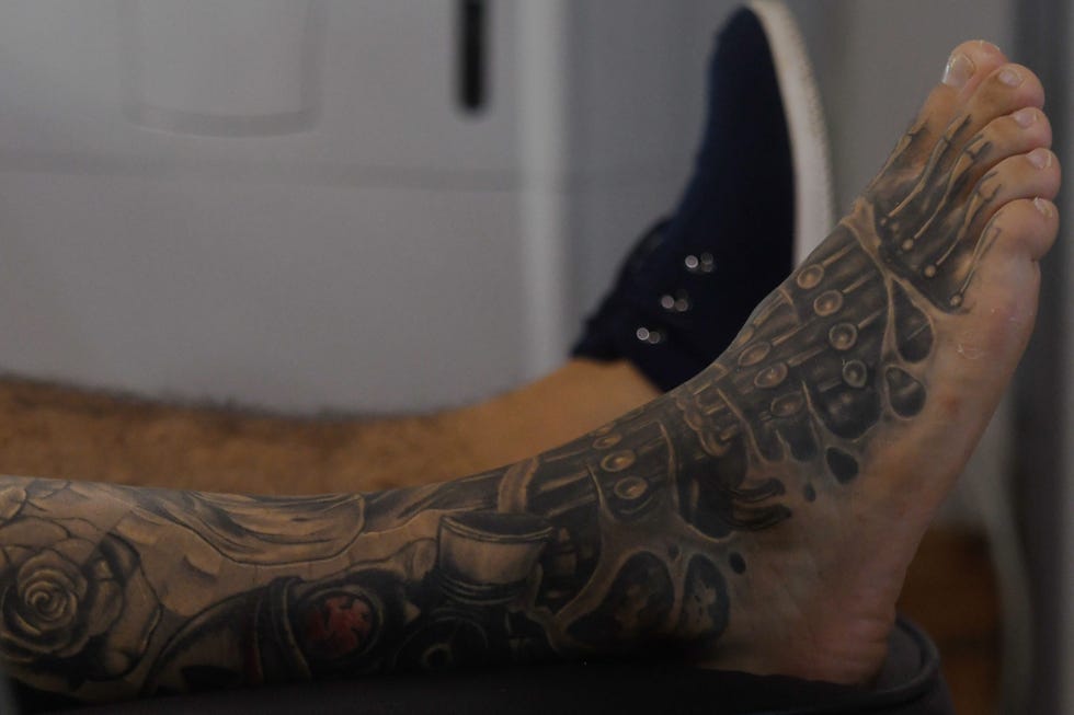 leg tattoo ideas for men 0035