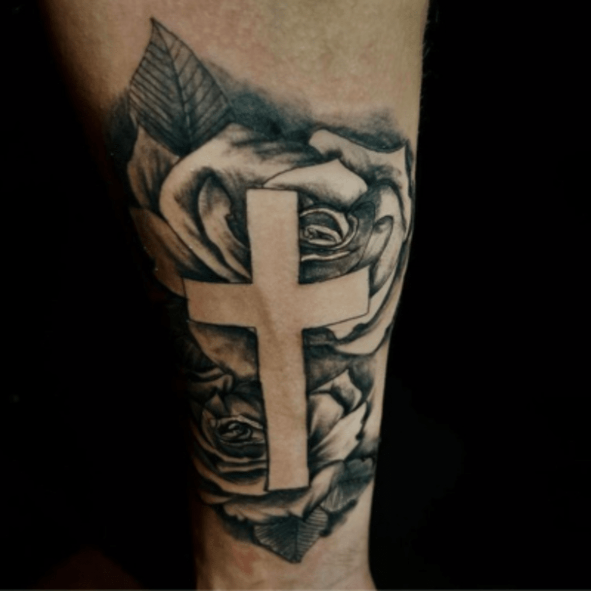 meaningful cross tattoo ideas for men