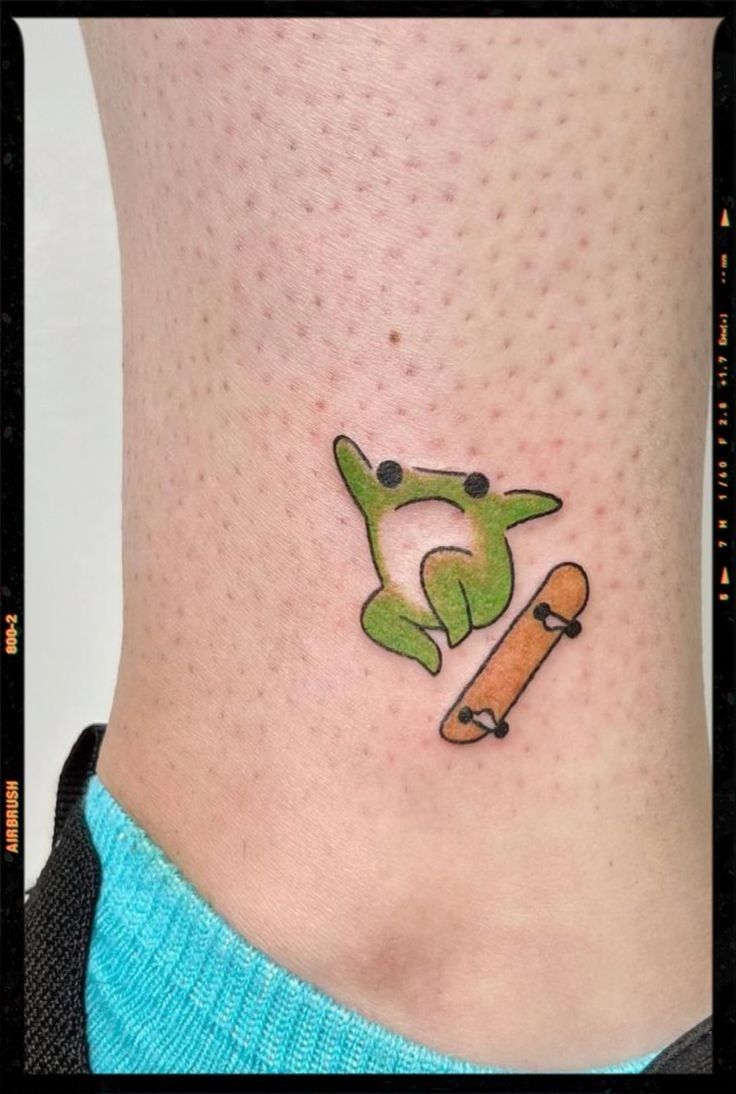 mini small frog tattoo 0017