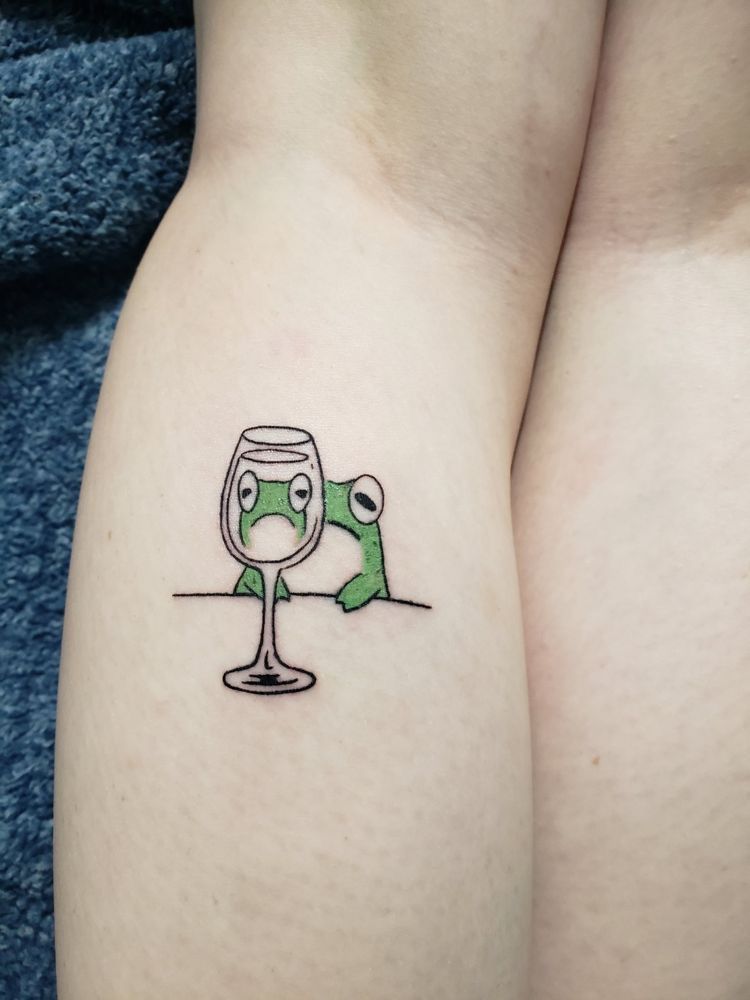 mini small frog tattoo 0018