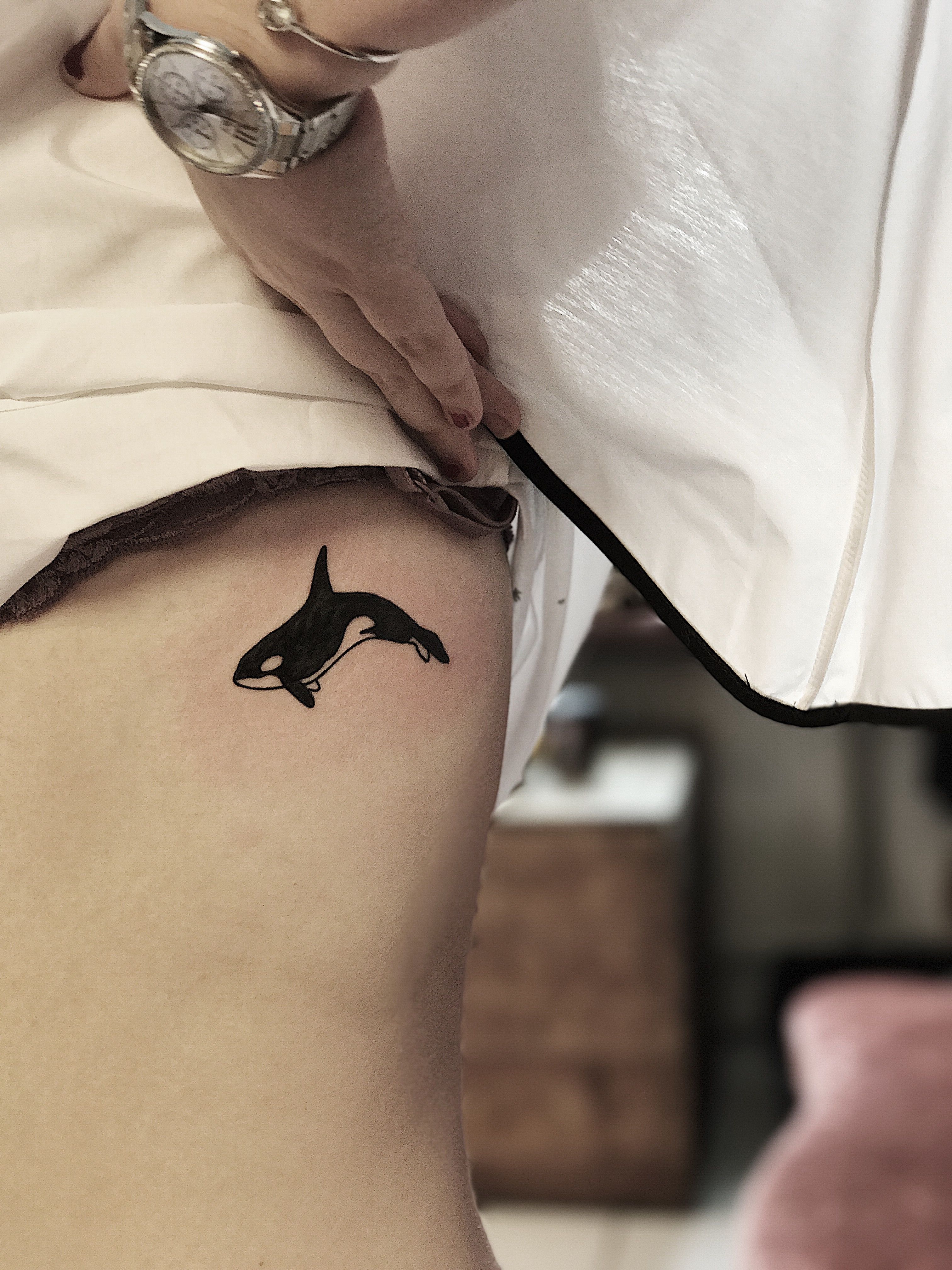 minimalist killer whale tattoo styles