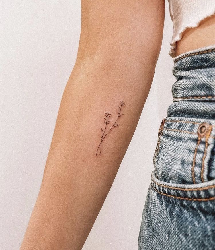 Minimalist lily tattoo small 0028