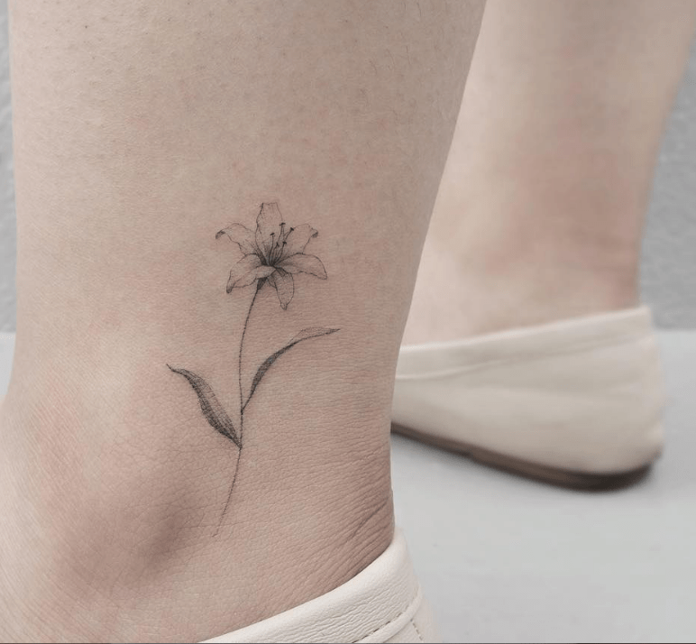 Minimalist lily tattoo small 0058