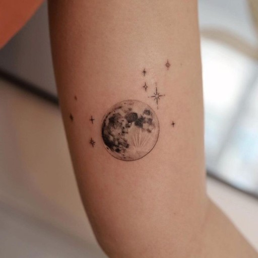 minimalist moon and stars tattoos for friendship