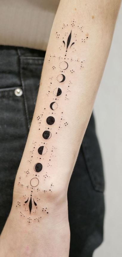 minimalist moon phase tattoo suggestions