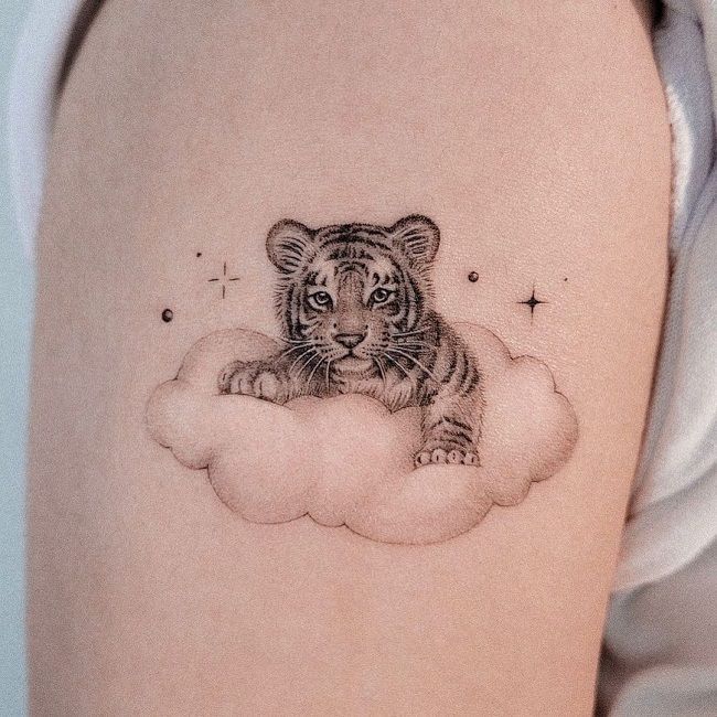 minimalist small tiger tattoo 0054