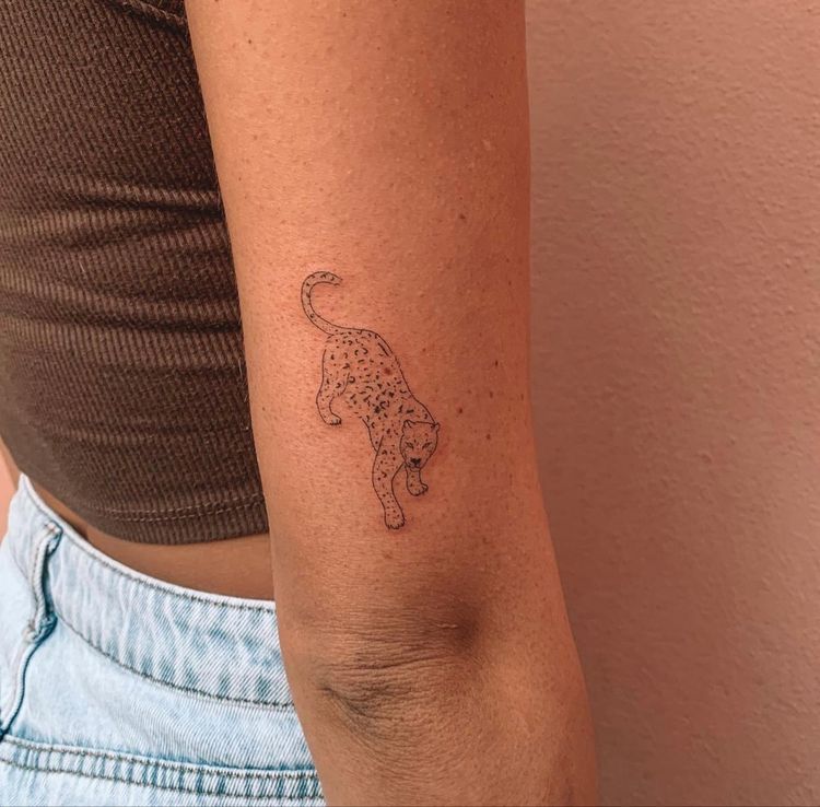 minimalist small tiger tattoo 0098