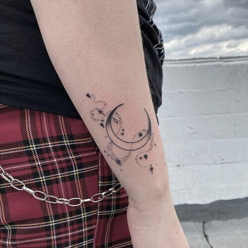 minimalist zodiac tattoo options