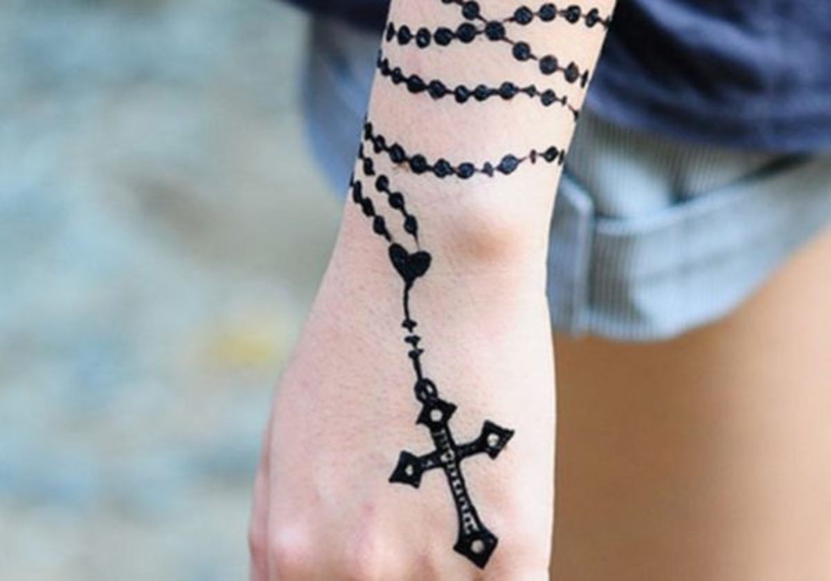 minimalistic rosary tattoo designs