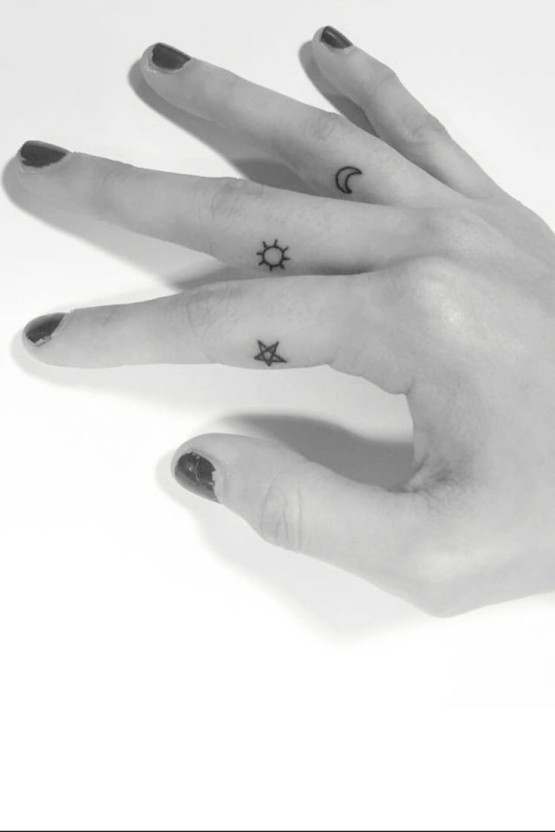 moon and stars small friendship tattoo ideas 0041