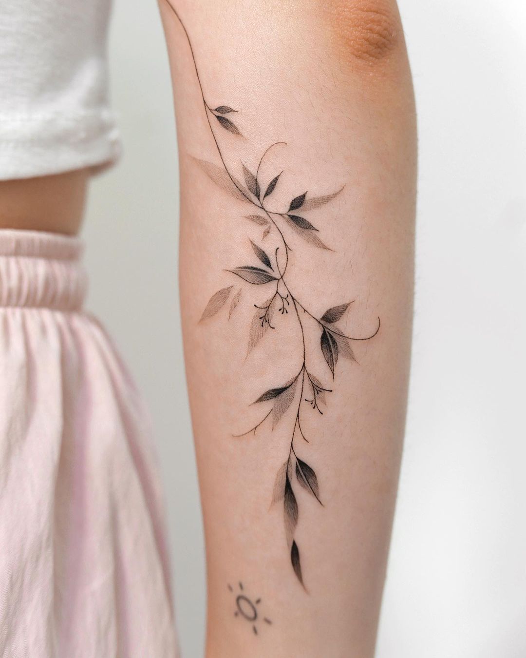 nature-themed leaf tattoo ideas