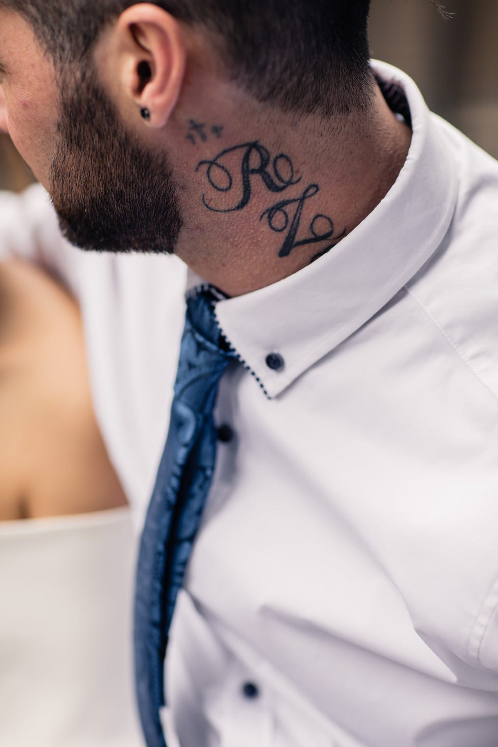 neck tattoo ideas for men 0018