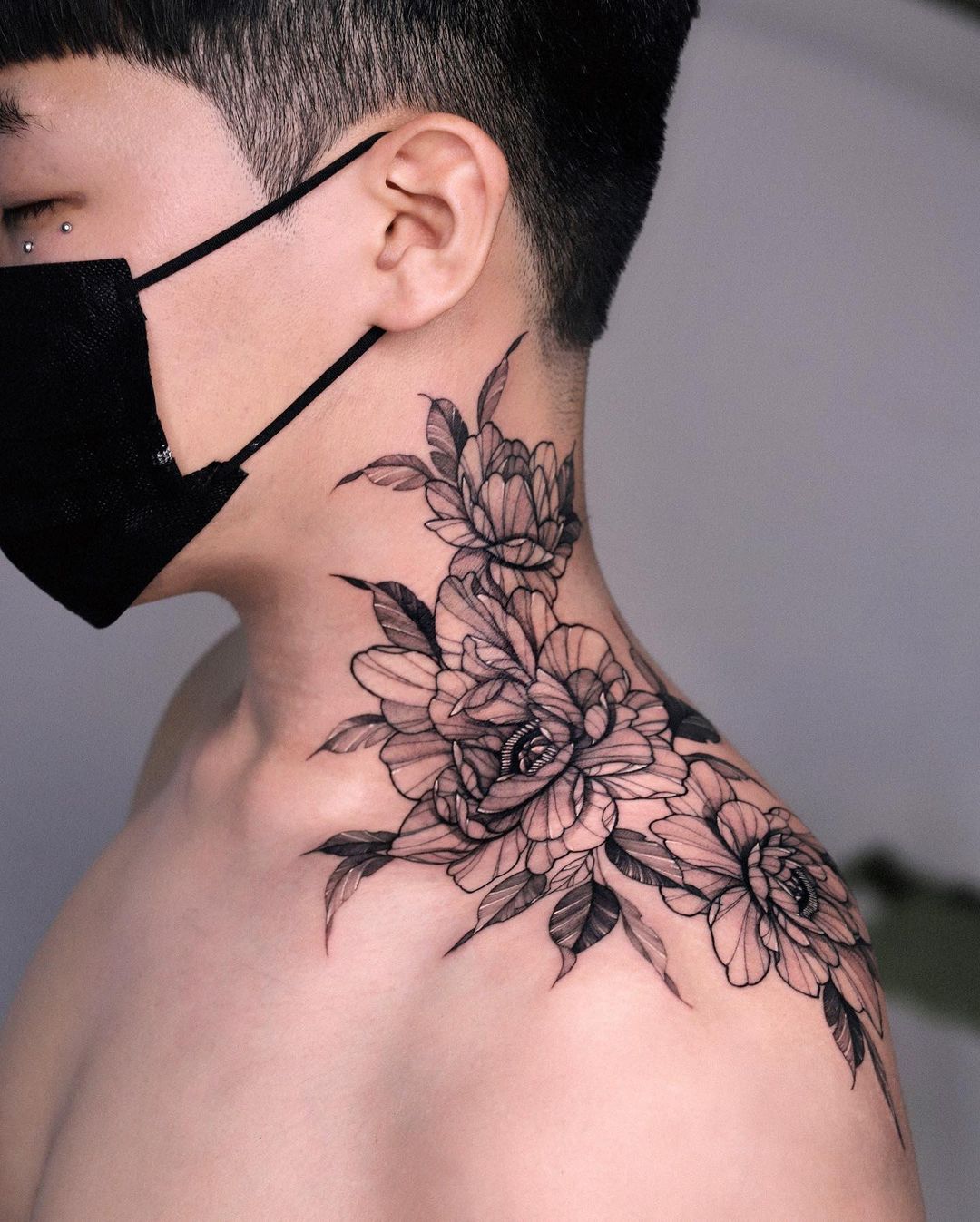 neck tattoo ideas men 0061