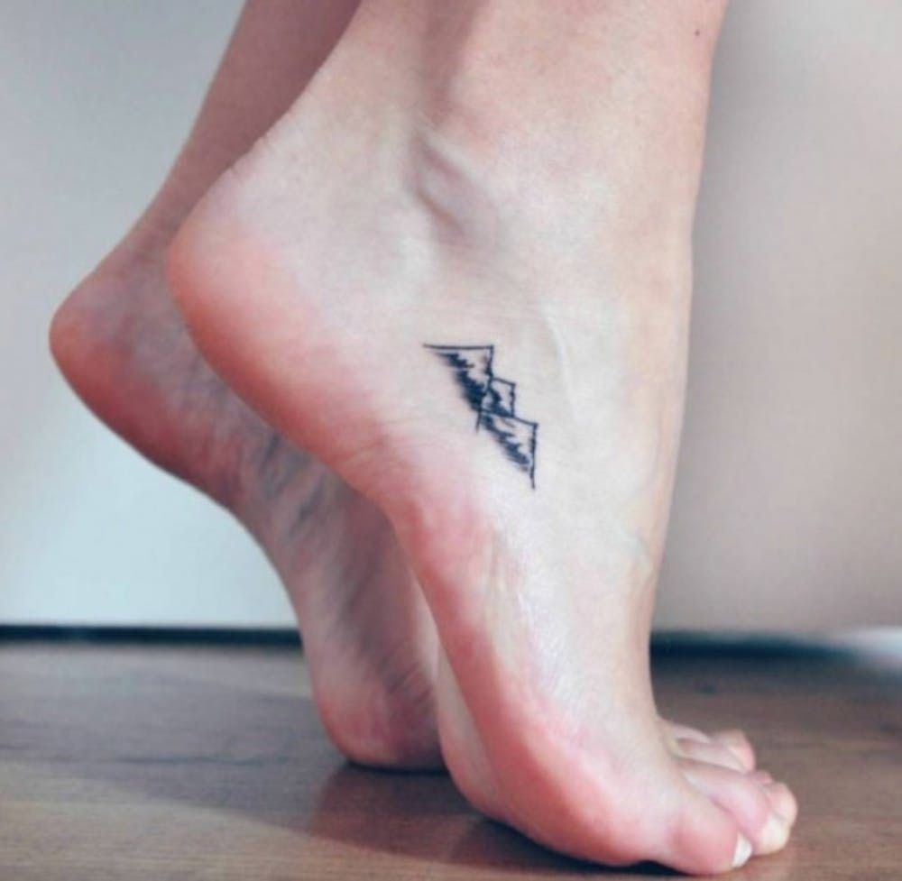 popular small foot tattoo trends