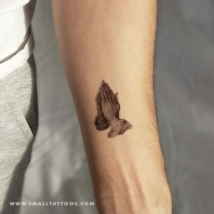 praying hands tattoo ideas 0013