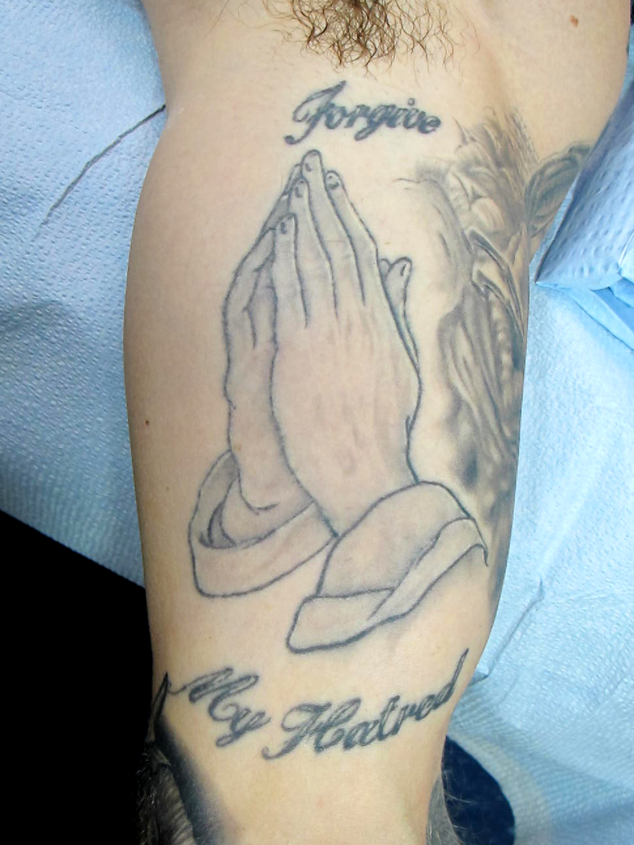 praying hands tattoo ideas 0036