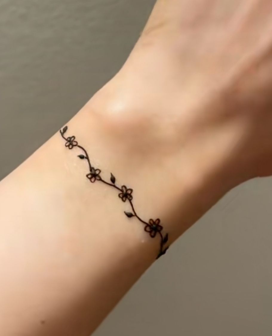 quick simple henna tattoo ideas for last-minute plans