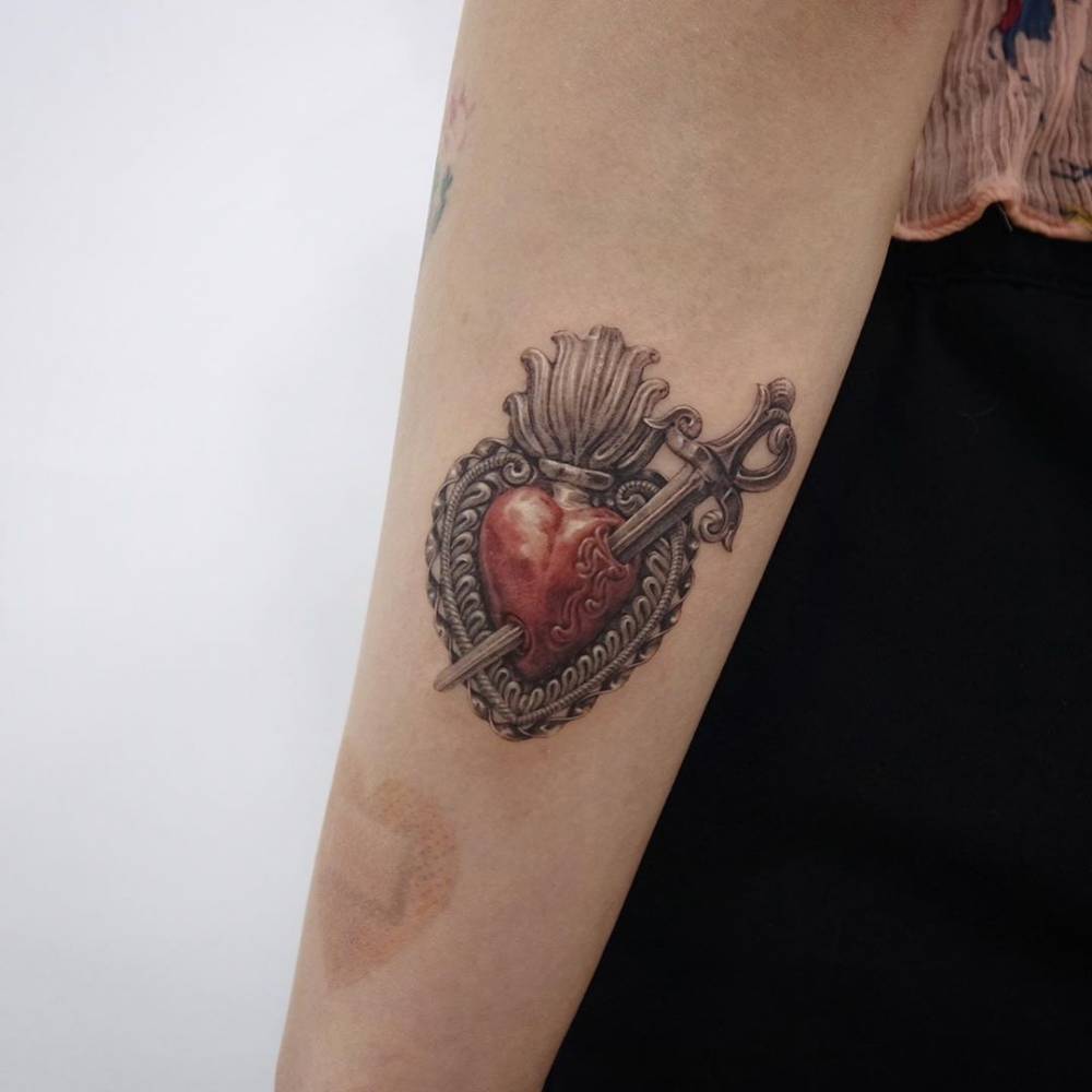 sacred heart tattoo ideas 0045