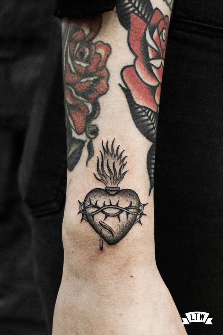 sacred heart tattoo ideas 0091