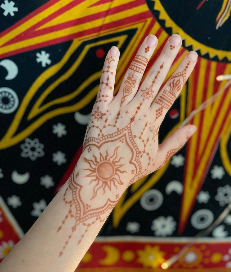 simple henna tattoo ideas 0011