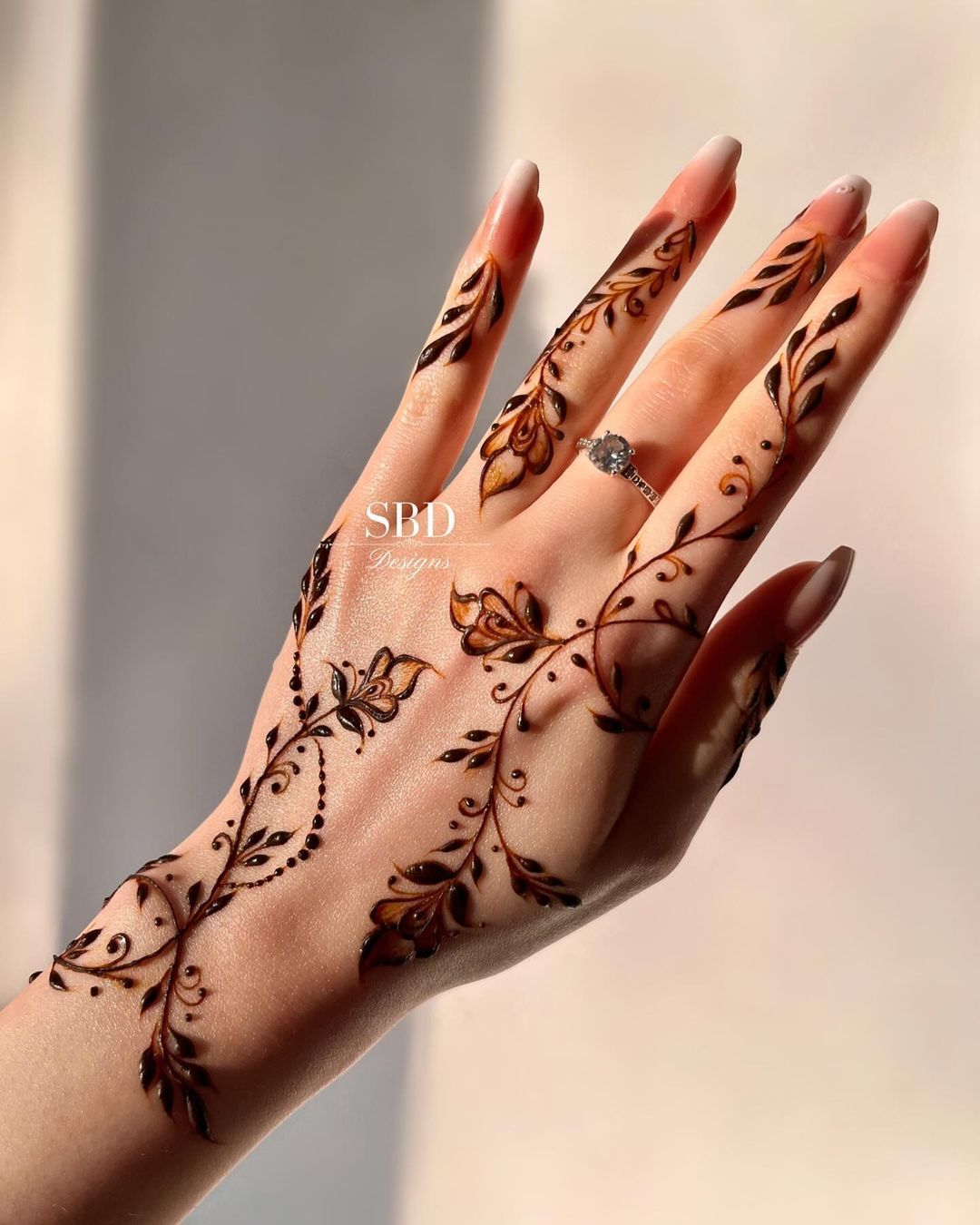 simple henna tattoo ideas 0013